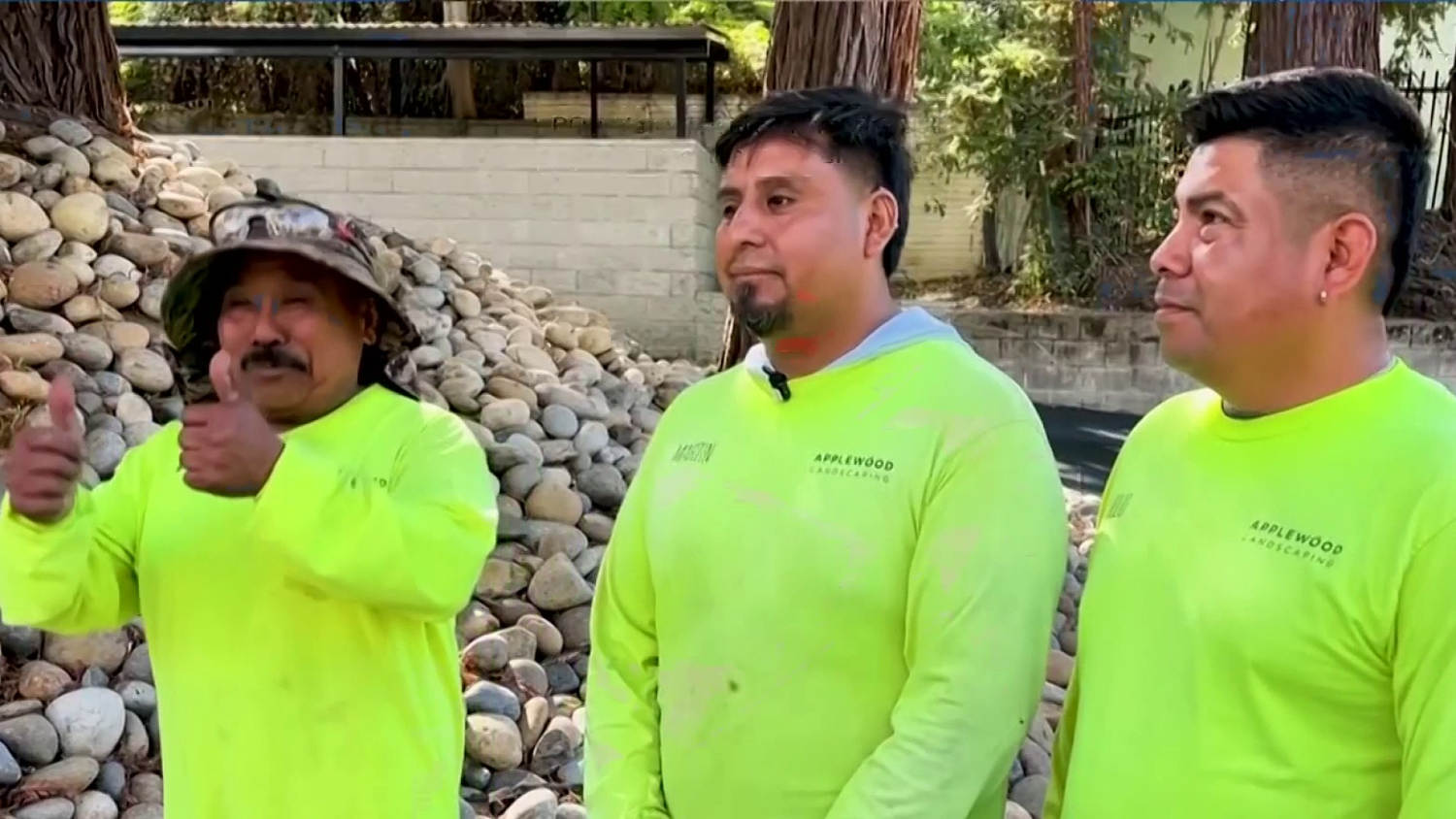 Trabajadores mexicanos en California disfrutan de la fama por sus videos virales