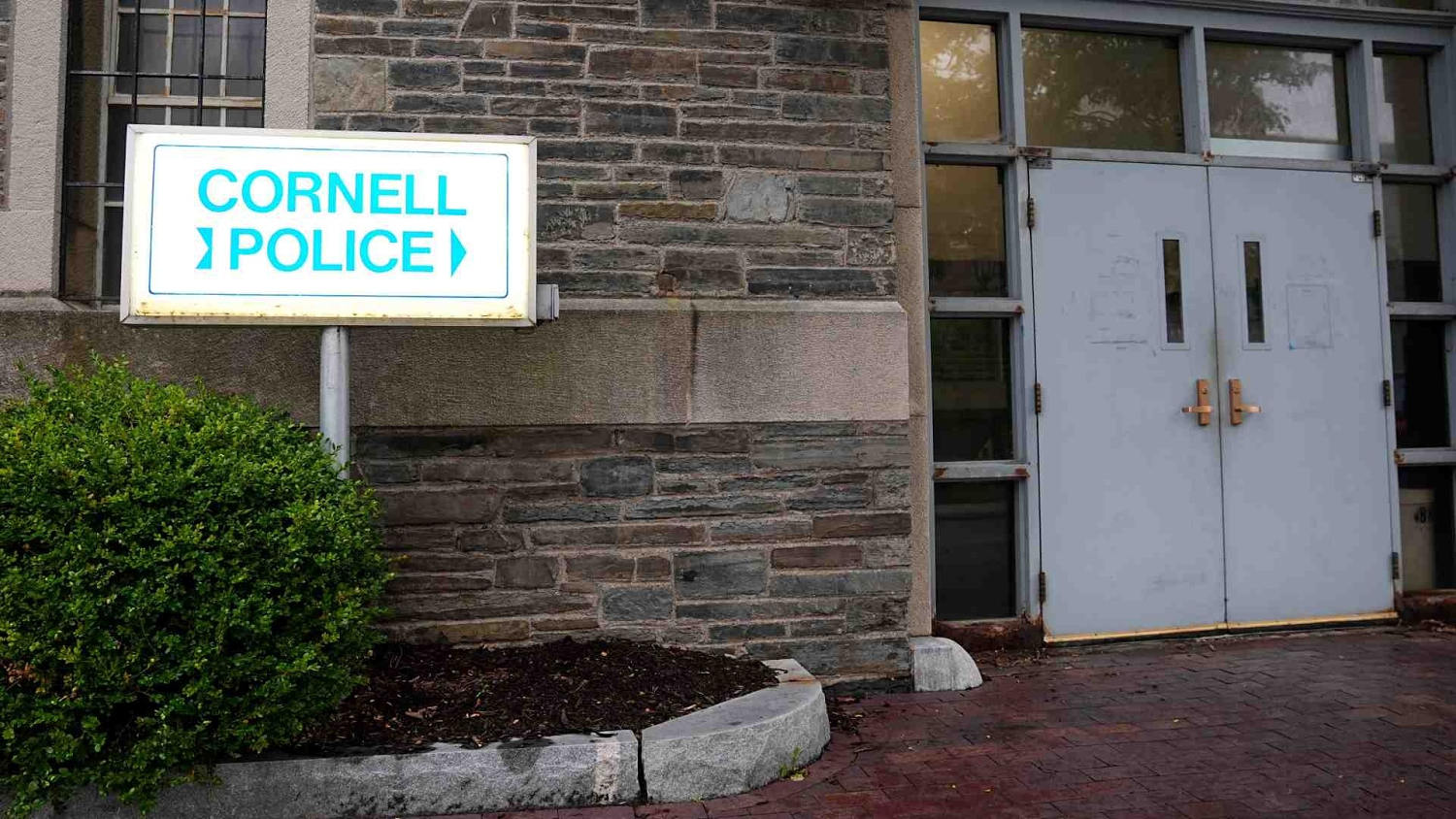Designan a fiscal especial para indagar la presunta violación grupal en la Universidad de Cornell