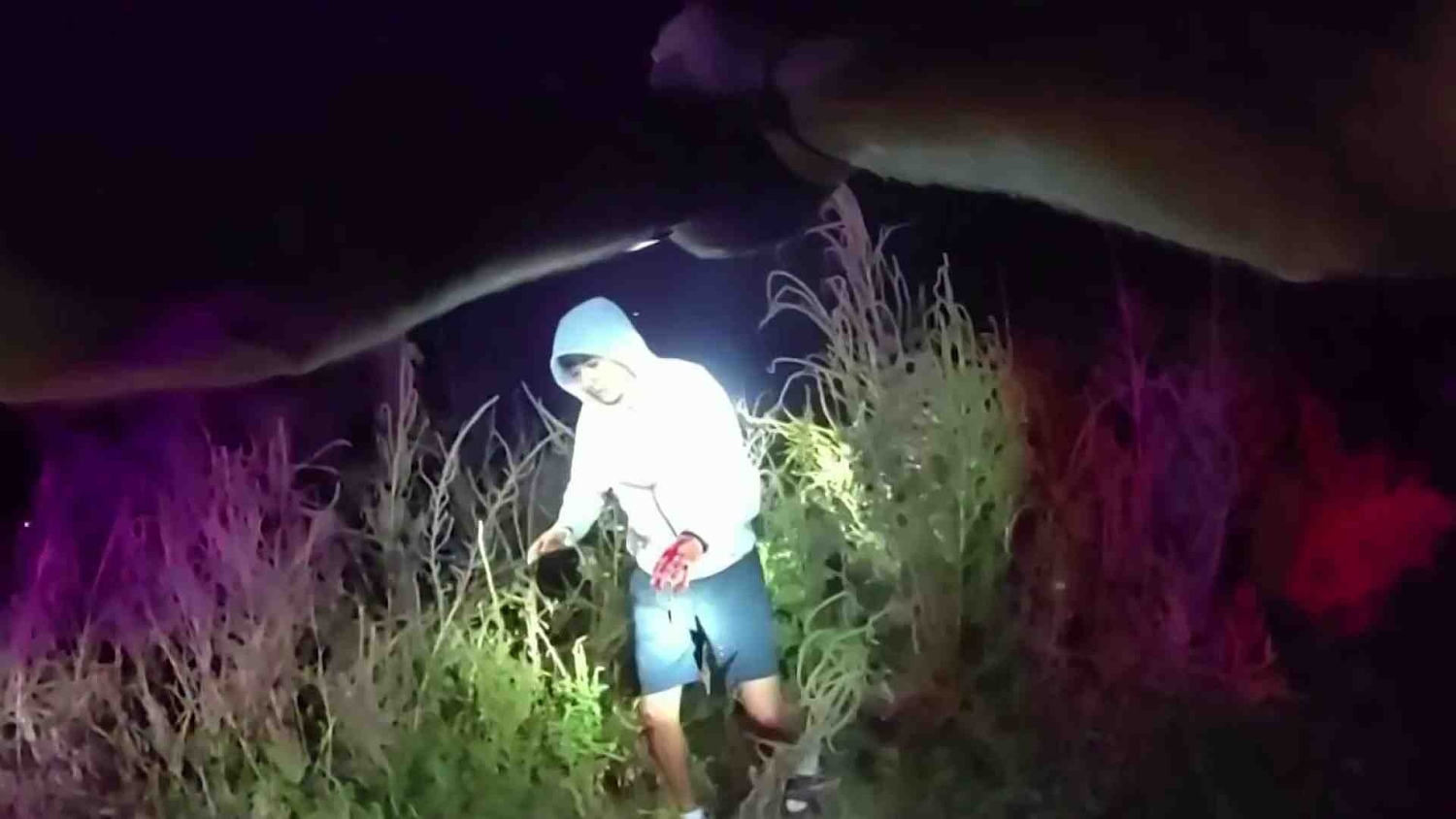 Publican el video de un oficial que baleó a un joven durante una parada de tránsito en San Antonio