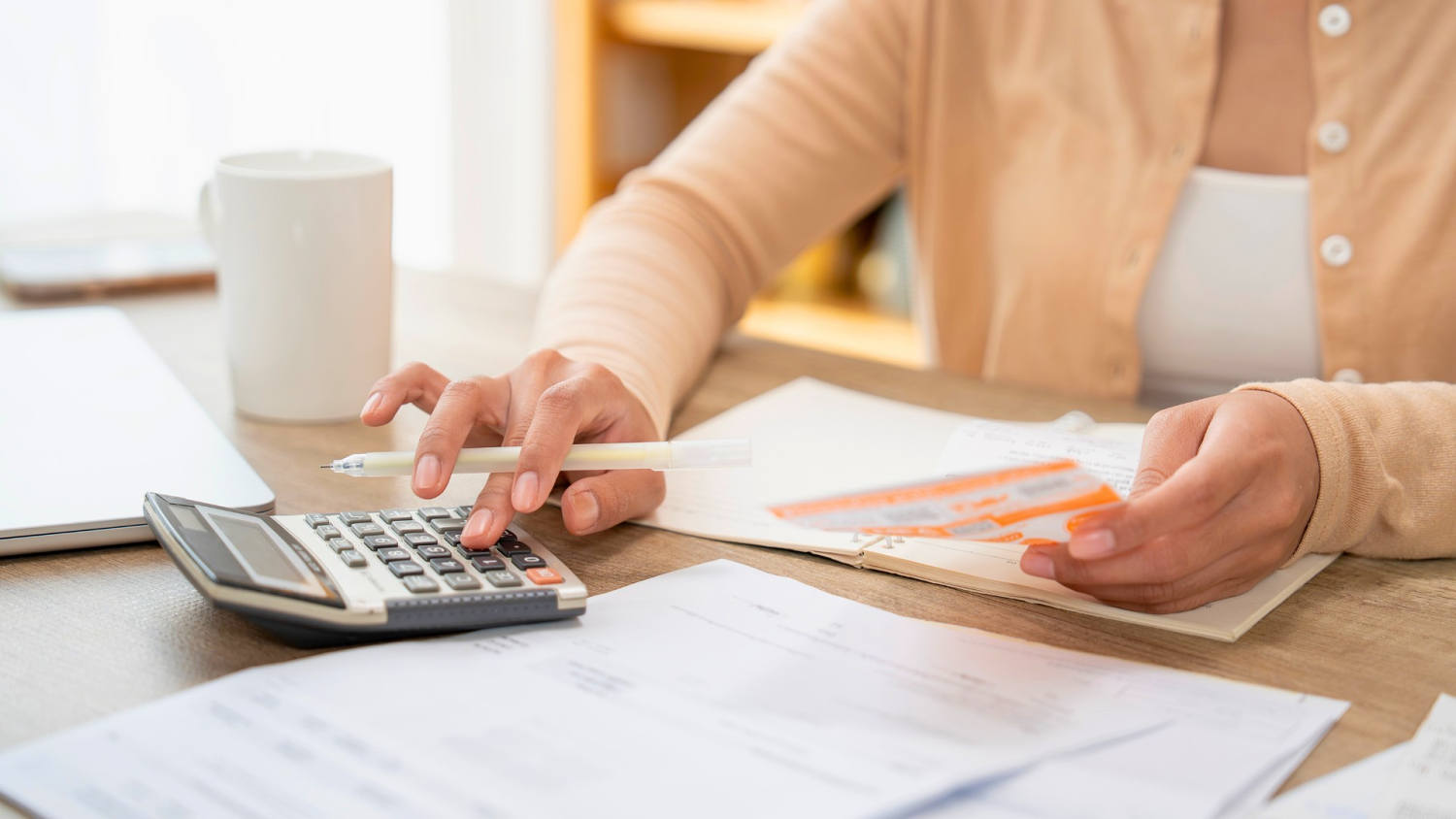 Vea cómo elaborar un presupuesto familiar para enfrentar la inflación