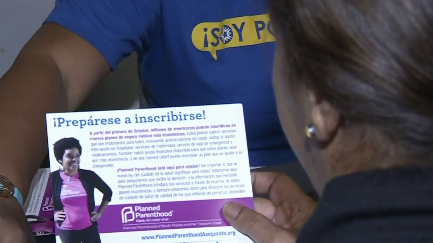 Miles de latinos pueden resultar afectados por la revisión de 760,000 inscripciones de Obamacare