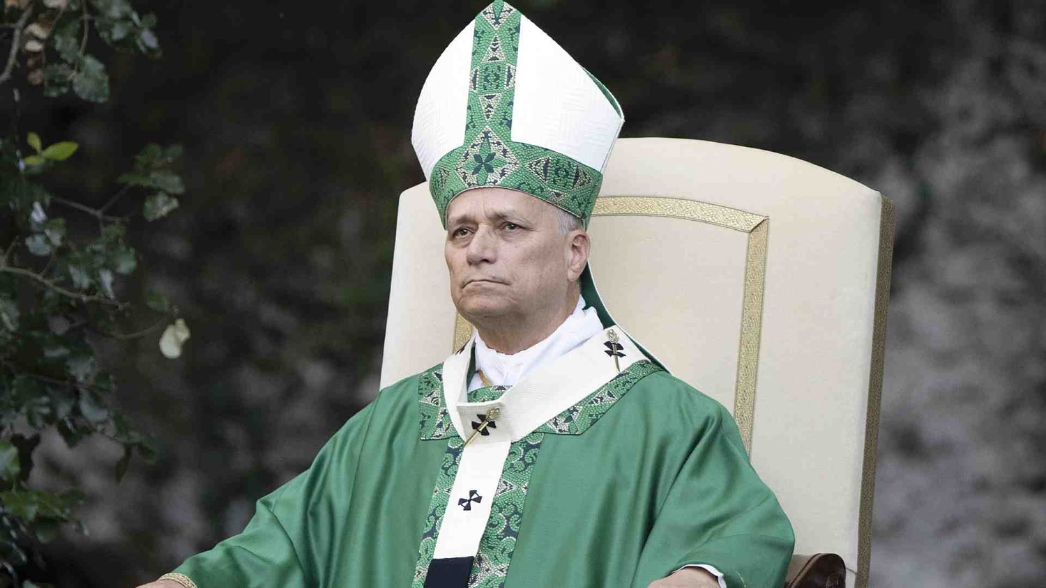 El papa León XIV recibe fisioterapia respiratoria y comienza a caminar tras su operación