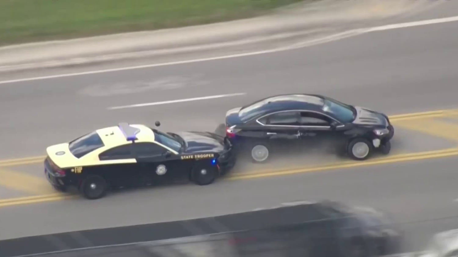 Vea la peligrosa persecución que protagonizó el sospechoso de robar un auto en Miami
