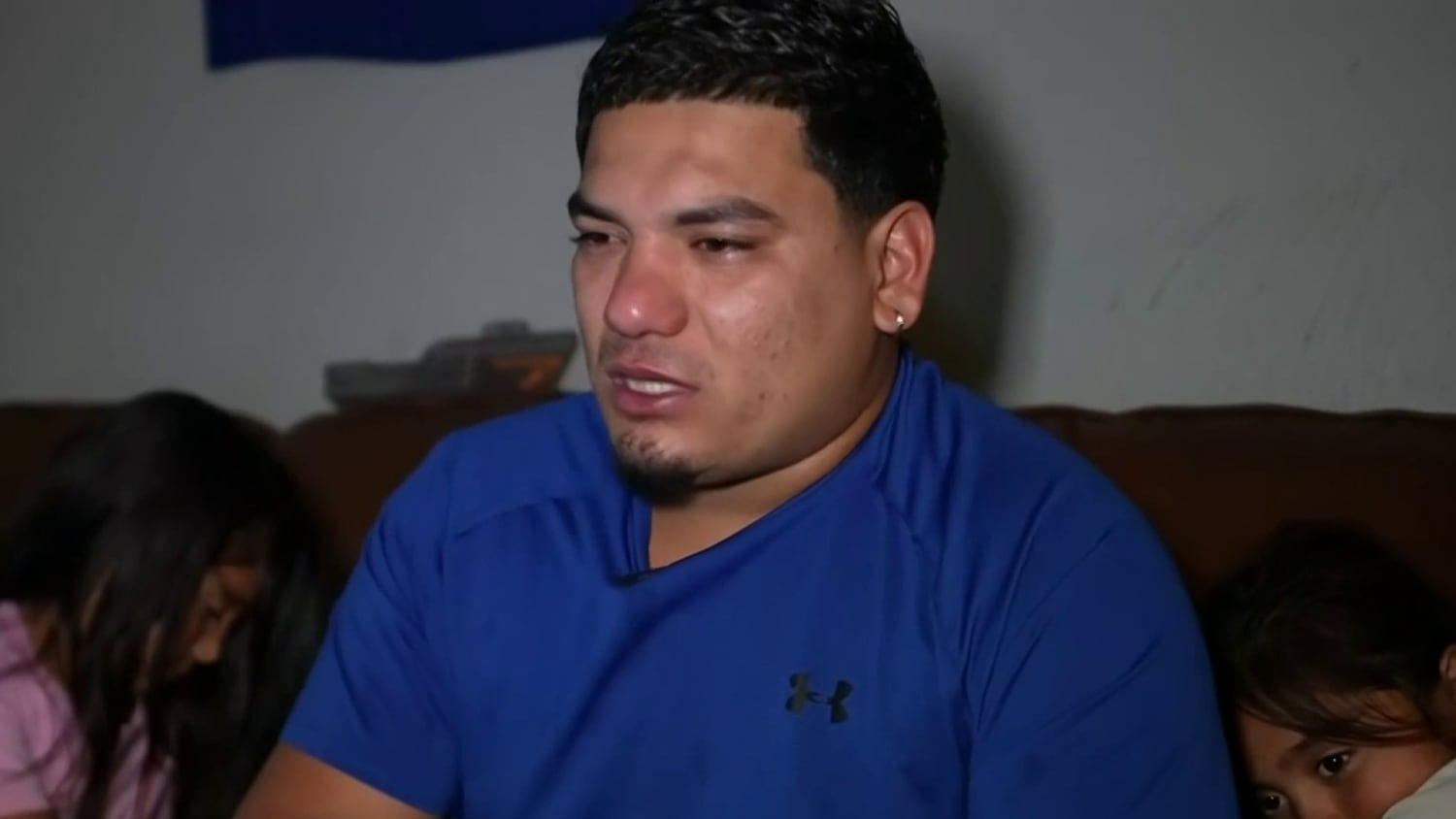 El esposo de la madre hondureña detenida en Austin dice que agentes de ICE la golpearon