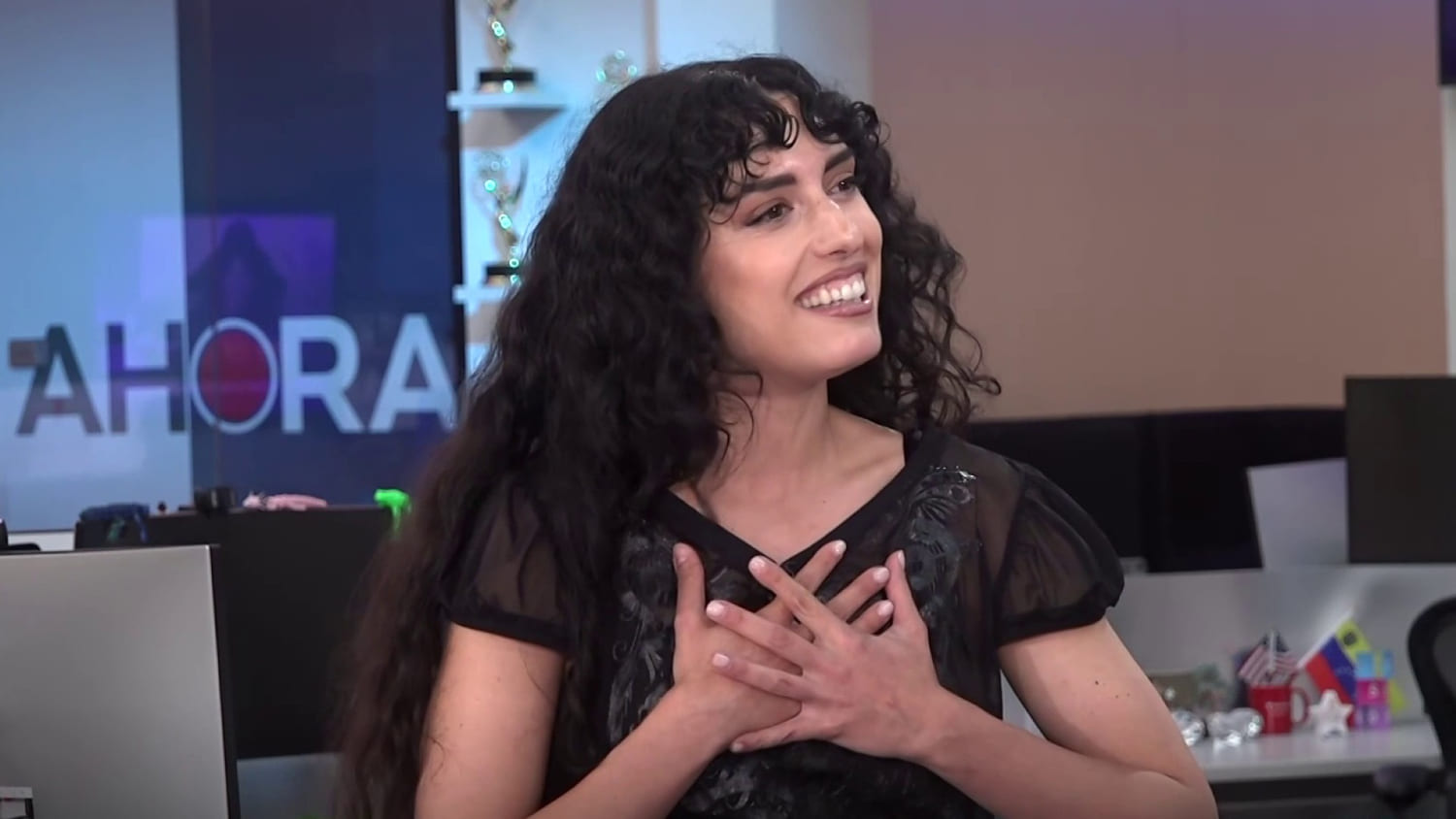La Niña explica su propuesta de unir la música tradicional italiana con sonidos electrónicos