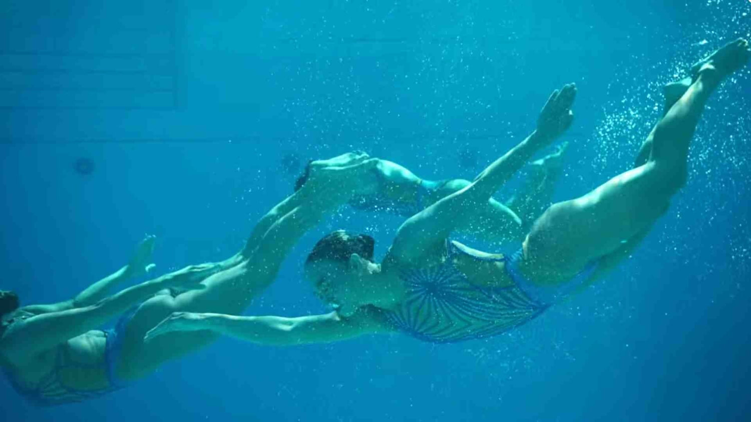 El equipo de natación artística de EE.UU. baila al ritmo de la música de ‘Moana’