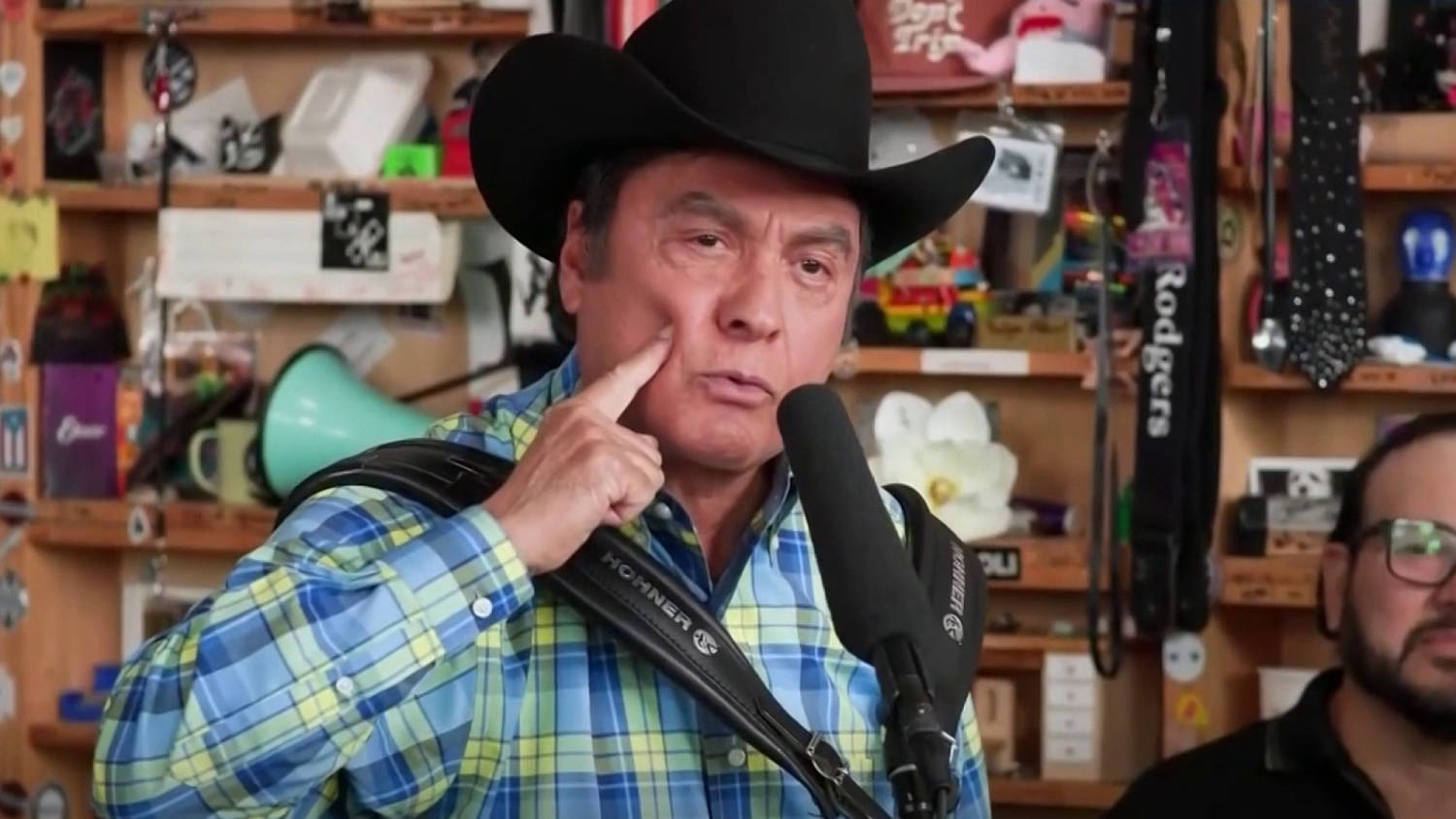 Los Tigres del Norte envían un mensaje de apoyo a los inmigrantes desde el Tiny Desk
