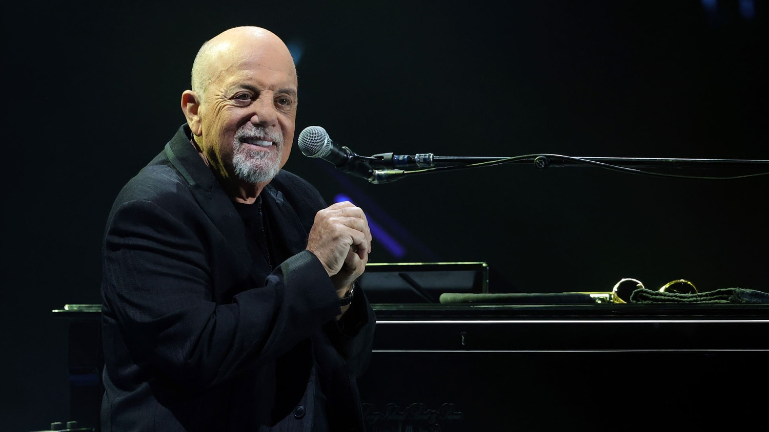 Billy Joel no puede conducir ni dar conciertos mientras recibe tratamiento neurológico