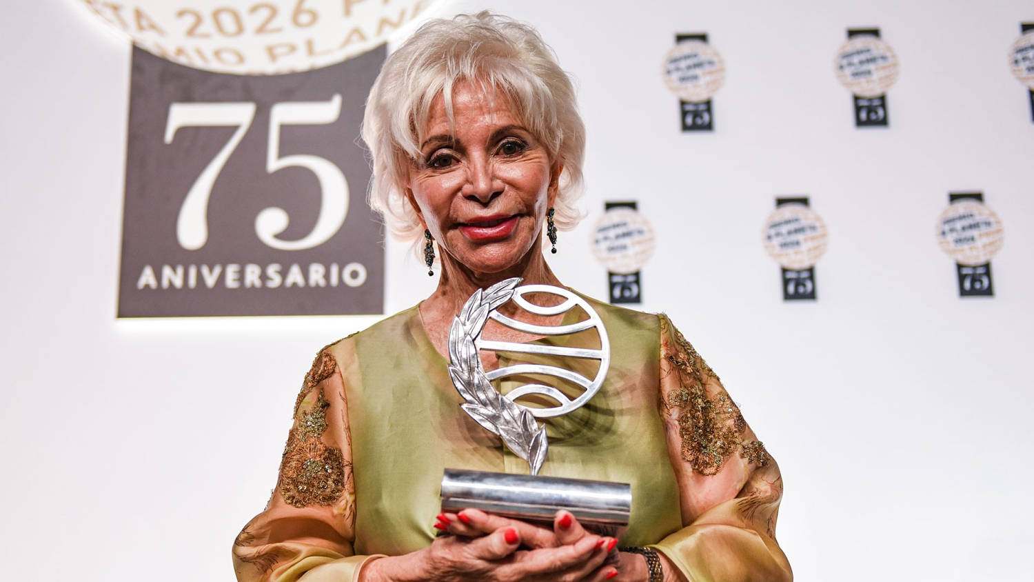 Isabel Allende gana más de un millón de dólares por el premio Planeta