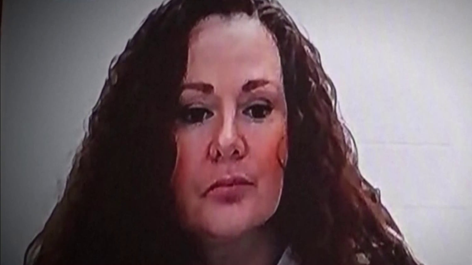 Christa Pike está consciente y habla tras sobrevivir a ejecución en Tennessee