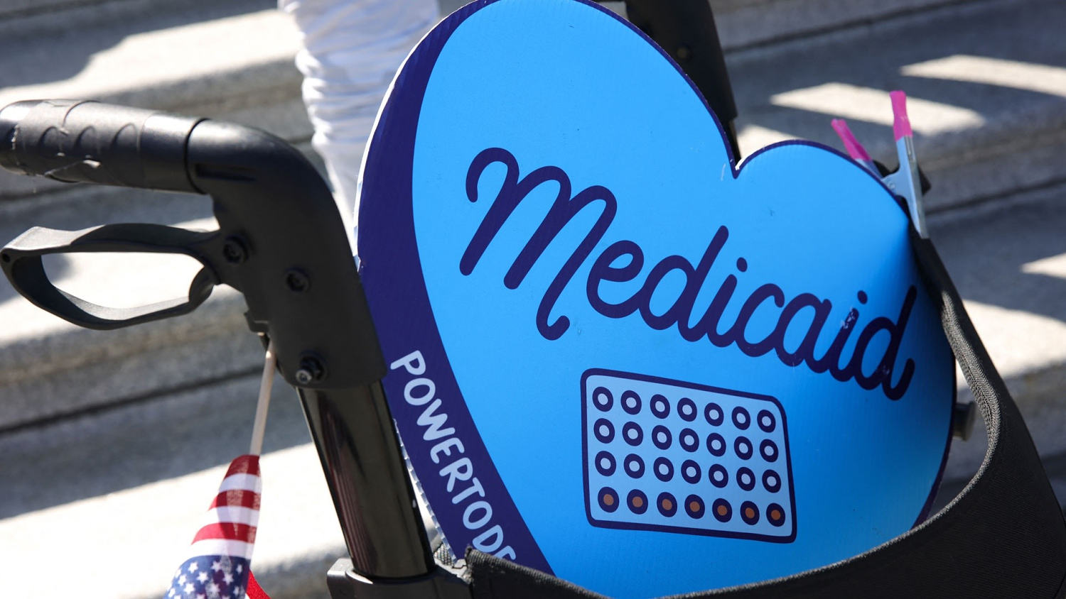 Más de 281,000 inmigrantes pueden perder cobertura de Medicaid por la 'Big Beautiful Bill' de Trump