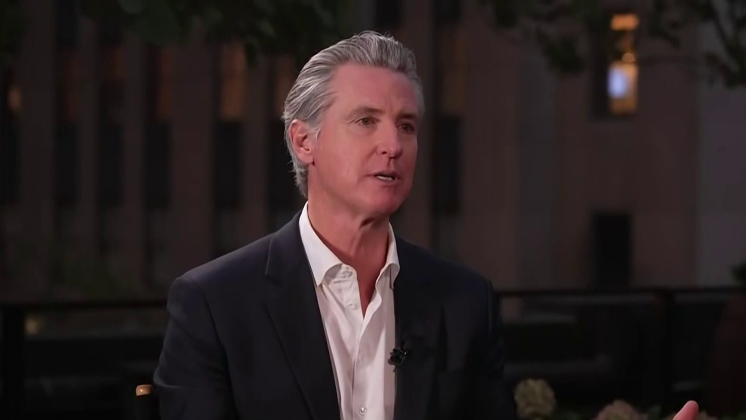 Gavin Newsom dice que si fuera presidente apoyaría a inmigrantes que pagan impuestos