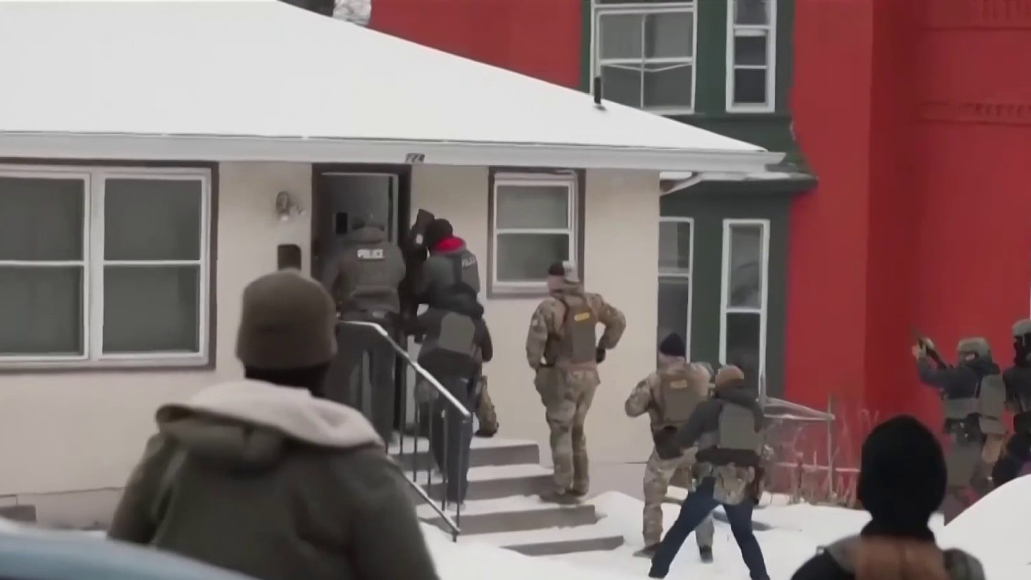 Vea videos y cifras que documentan más de 500 arrestos de ciudadanos en operativos migratorios
