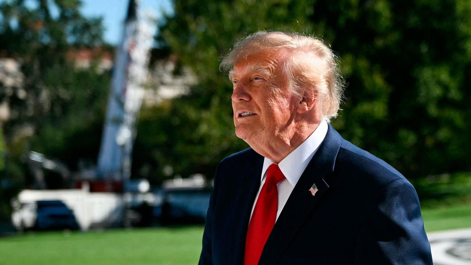 Una exagente del FBI asegura que Trump ordenó investigar a manifestantes contra ICE