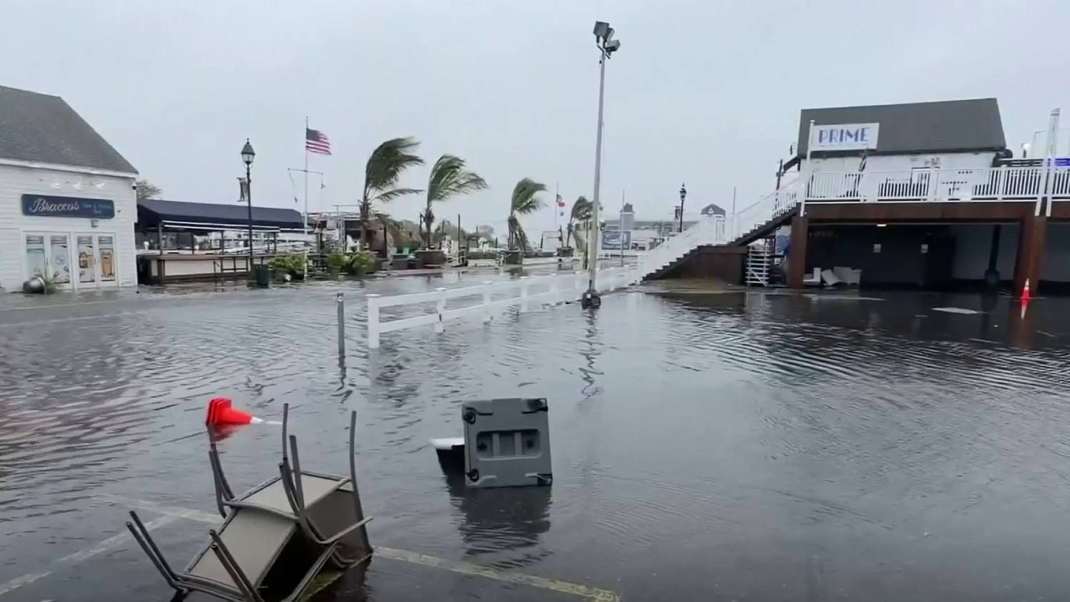 "¡Dios mío!": el nor'easter deja imágenes de destrucción a lo largo de la Costa Este