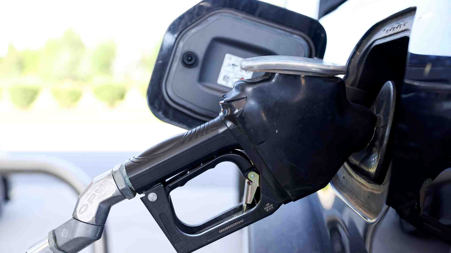 Los autos nuevos consumirán más gasolina con las nuevas reglas: ¿cómo afecta esto al medioambiente?
