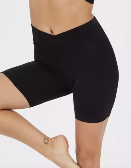 Aerie leggings and shorts review: I put Aerie's new Shine