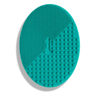 Thrive Causemetics Brush Cleansing Pad