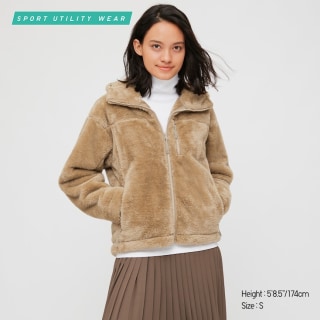 Uniqlo Fluffy Yarn Windproof Hoodie