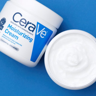 CeraVe Moisturizing Cream | Body and Face Moisturizer for Dry Skin | Body Cream with Hyaluronic Acid and Ceramides | 19 Ounce