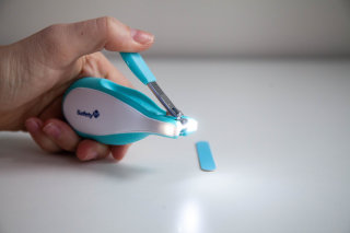 Safety 1st Sleepy Baby Nail Clipper (Colors May Vary)