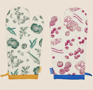 Great Jones Sweet & Savory Oven Mitts