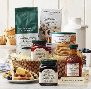 Stonewall Kitchen New England Breakfast Gift Basket