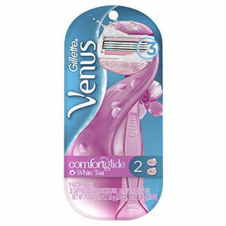 Gillette Venus Women's Comfortglide 3 Blade Razor with 2 Razor Blade Refills, White Tea (Amazon)