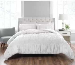 Nicole Miller Runched Reversible Comforter Set