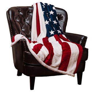 Chanasya Patriotic American Flag Print Sherpa Throw Blanket