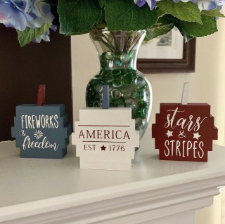 Rustic Wood Patriotic Pumpkins