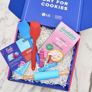 Foodstirs Kids Organic Baking Subscription Kit