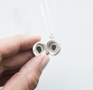 Le papier silhouette necklace sale