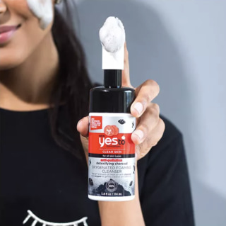 Yes To Tomatoes Foaming Facial Cleanser