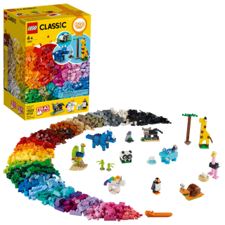 LEGO Classic Bricks and Animals 11011 Creative Toy That Builds into 10 Amazing Animal Figures (1,500 Pieces)