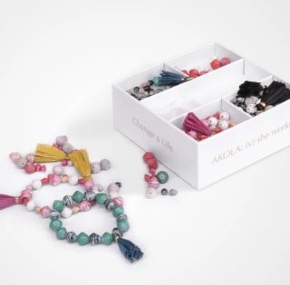 Akola Karatasi DIY Bracelet Kit in Rainbow