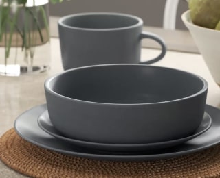 Three Posts Wickham 16-Piece Dinnerware Set
