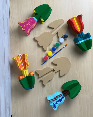 Mothers Day Craft DIY Flower Paint Gift Build Your Own Tulip Kit with Mom for Mom