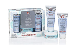 First Aid Beauty FAB Faves to Go Kit
