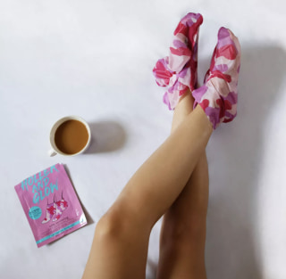 Holler and Glow Sole Surviving Exfoliating Foot Mask