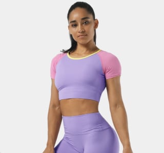 Cropped Sports Top & High-Rise Biker Shorts Set