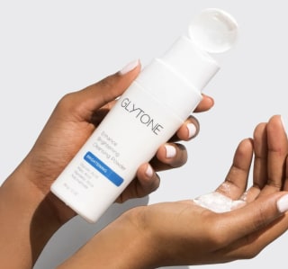 Glytone Enhance Brightening Cleansing Powder