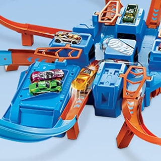 Hot Wheels Criss Cross Crash Track Set