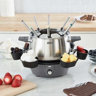 Dash Deluxe Fondue Maker