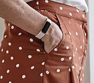 Fitbit Luxe Fitness and Wellness Tracker