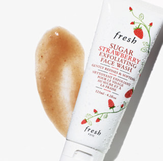 Sugar Strawberry Exfoliating Face Wash