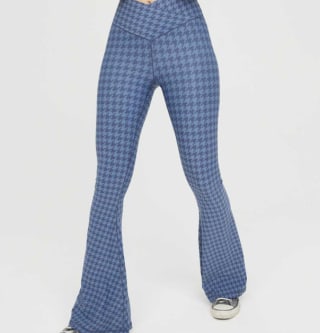 OFFLINE Real Me Super Flare Legging