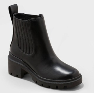 Naya Heeled Chelsea Boots