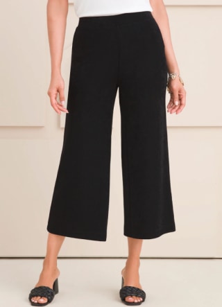 Chico's Travelers Classic Crops