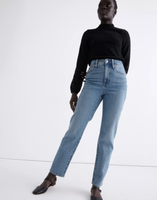 The Curvy Perfect Vintage Straight Jean in Hoye Wash